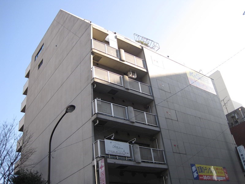 プラーズ日の出町 705号室 外観