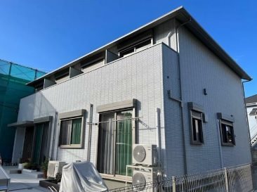 メゾンルミエール横須賀 203号室 外観