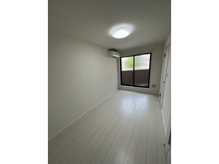 ベイルーム横須賀中央Ⅱ リビング