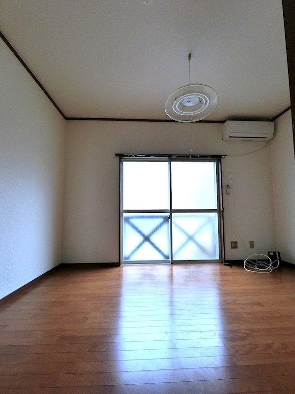 ファミーユ三春Ｂ棟 リビング