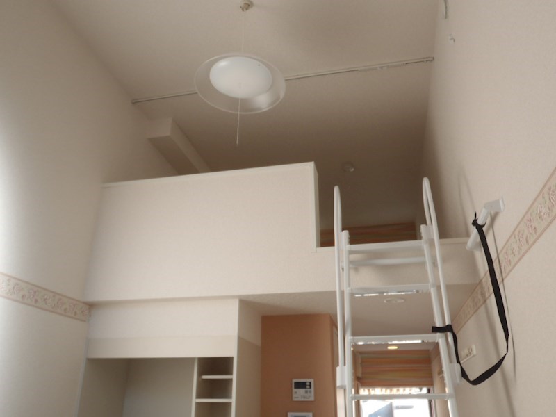 ユナイト・逸見・エキュールポアロ リビング