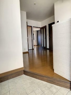 サンフォレスト 玄関