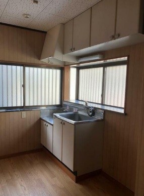 三春町1丁目貸家 玄関