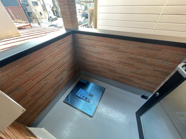 ベイルーム横須賀逸見 ベランダ