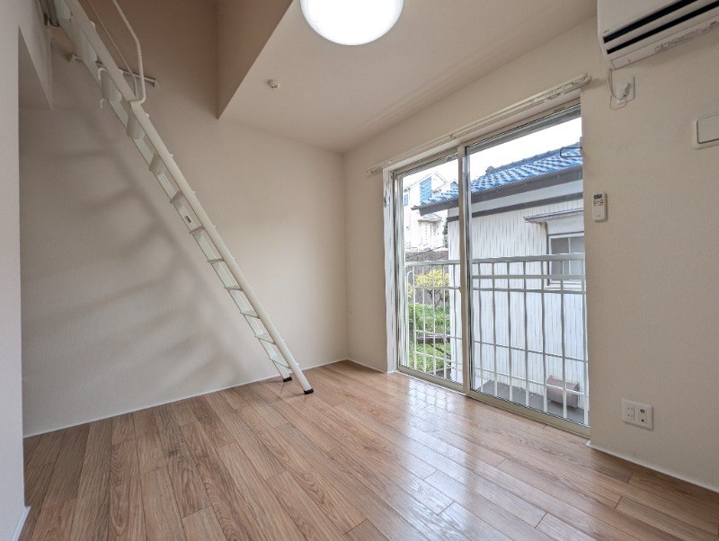 ビーコレクト富士見町1号棟  リビング