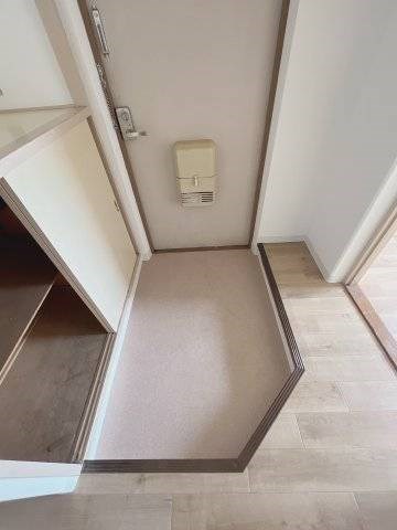 マモール北久里浜Ｂ棟 玄関