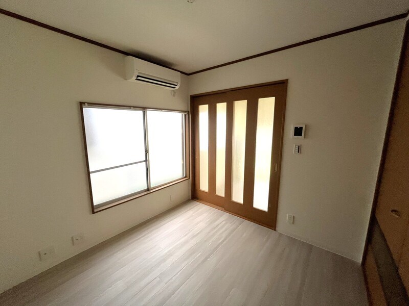 横須賀市安浦町1丁目アパート リビング