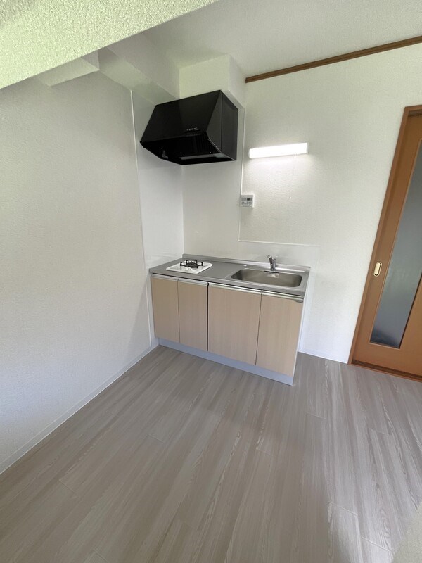 横須賀市安浦町1丁目アパート キッチン