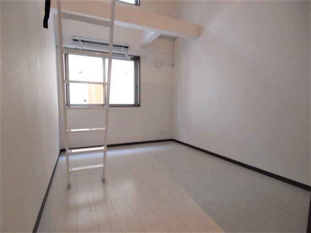 ベイルーム県立大学Ａ リビング