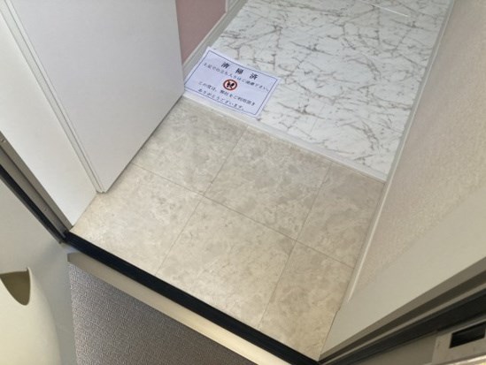 フェローズ横須賀 玄関