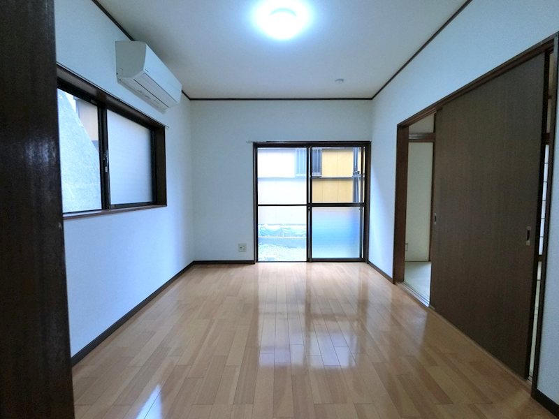 aizawa heights リビング