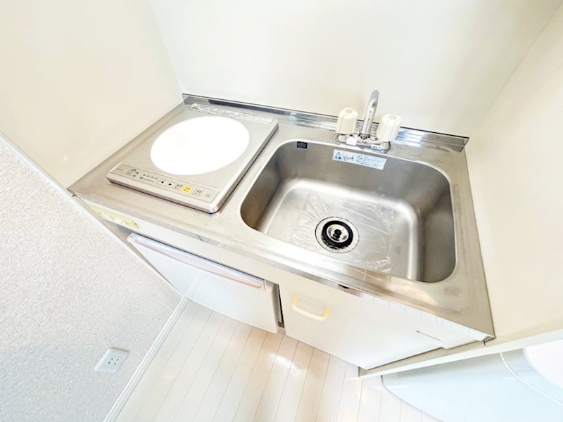 ユナイト衣笠レベッカの瞳 キッチン