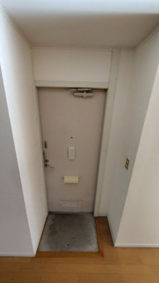 グリーンパーク根岸Ｂ 玄関