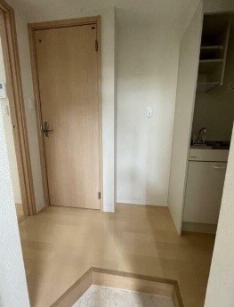 ラ・カーサ・ギブリ 玄関