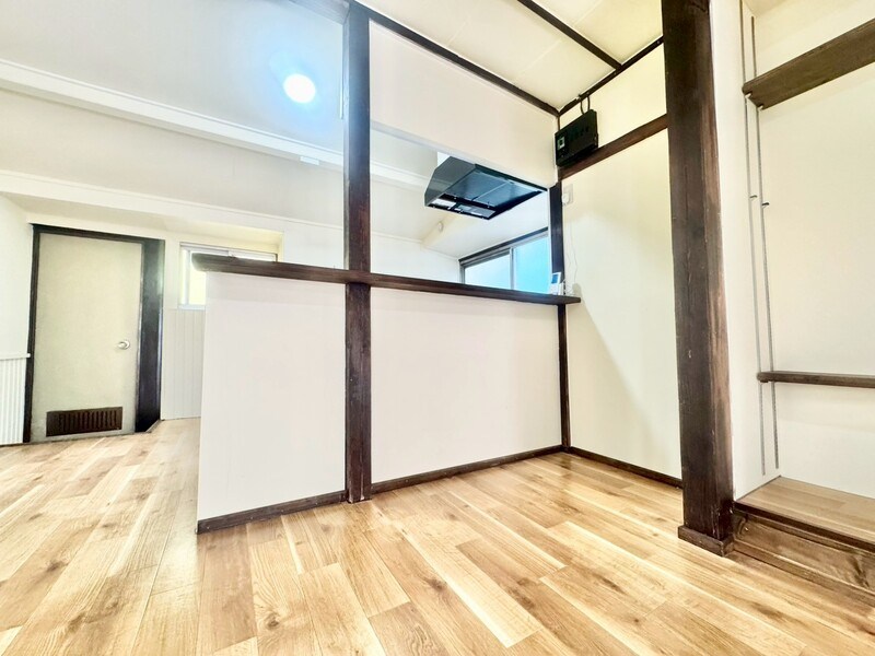 緑が丘戸建て 玄関