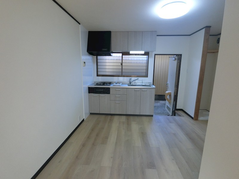 グランデュール根岸 リビング