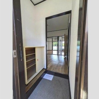 ハイツヤザワ 玄関