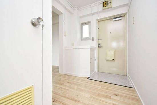 ビレッジハウス浦賀9号棟 玄関