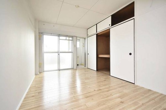 ビレッジハウス浦賀9号棟 リビング