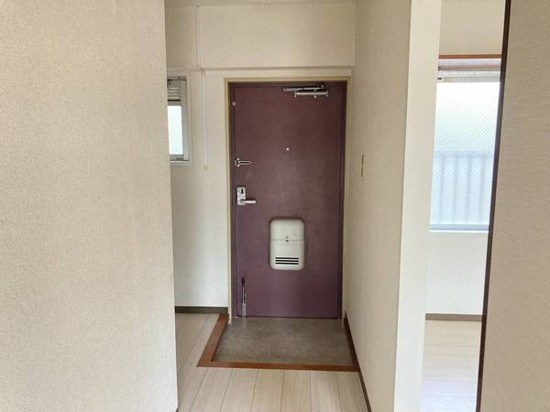 ビレッジハウス公郷4号棟 玄関