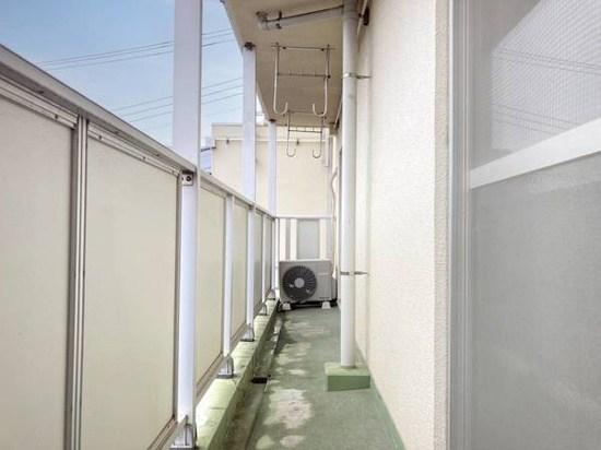 ビレッジハウス公郷4号棟 ベランダ