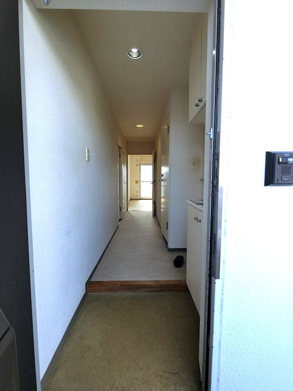 クリオ横須賀中央弐番館 玄関