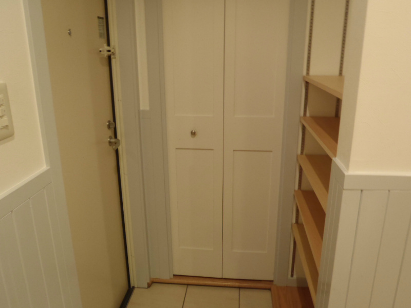 プリマ・参番館 玄関