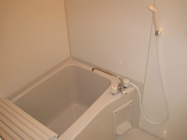 プリマ・参番館 風呂画像