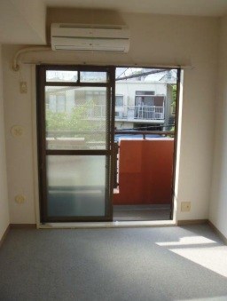 ヴァンハウス横須賀中央 ベランダ