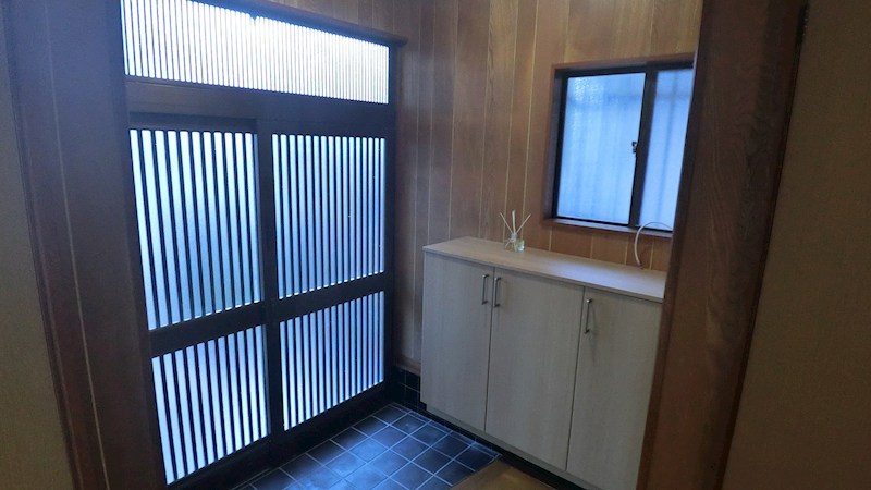 東浦賀1丁目戸建 玄関