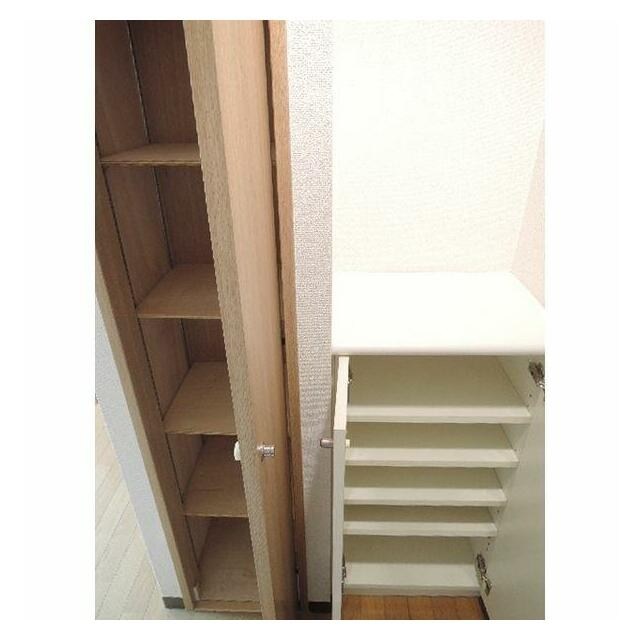 アメニティーヒルズ  玄関