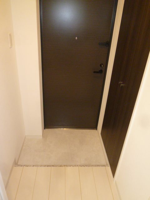 ラディーチェ中延 玄関