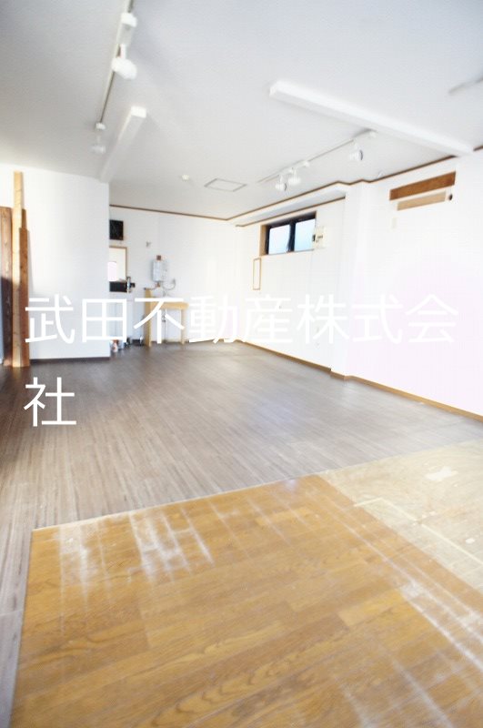 弓矢店舗 リビング