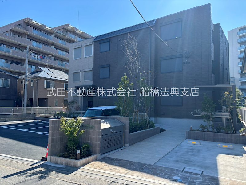 アドバンス 外観