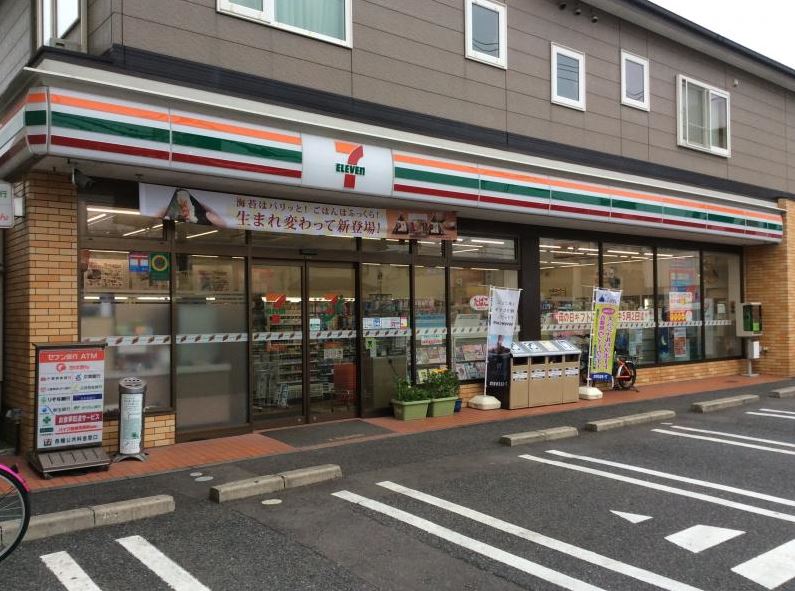 ラ・クラルテ コンビニ