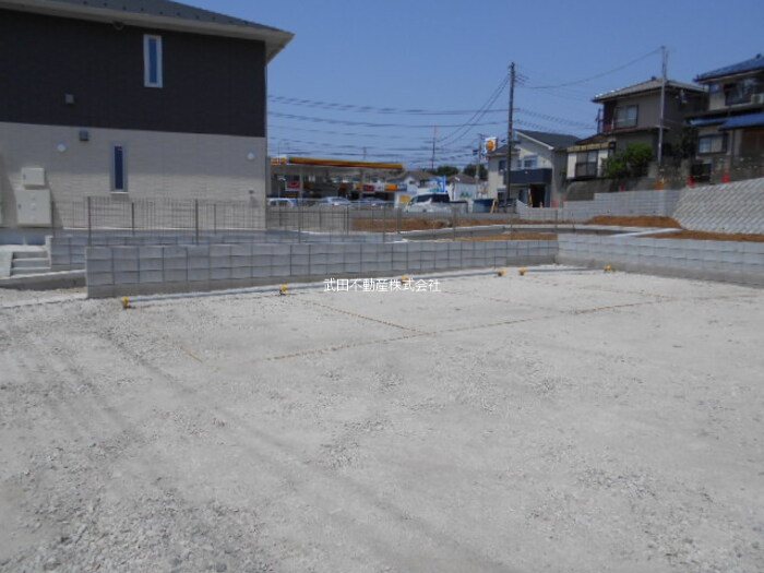 エテルナ  駐車場