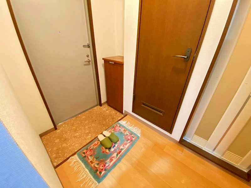 稲毛東ビル（マンスリーマンション） 玄関