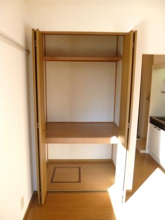メゾンセジュール 収納
