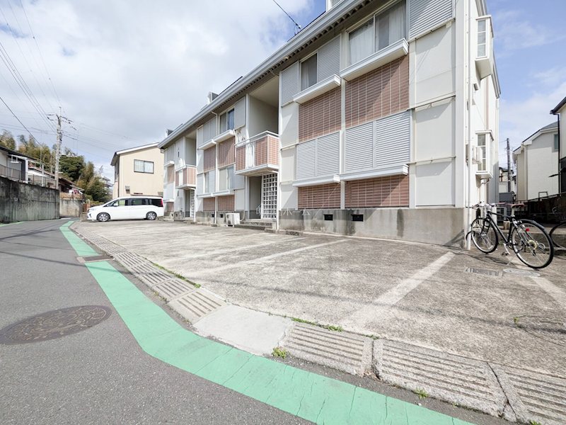 バーレイハイツ 駐車場