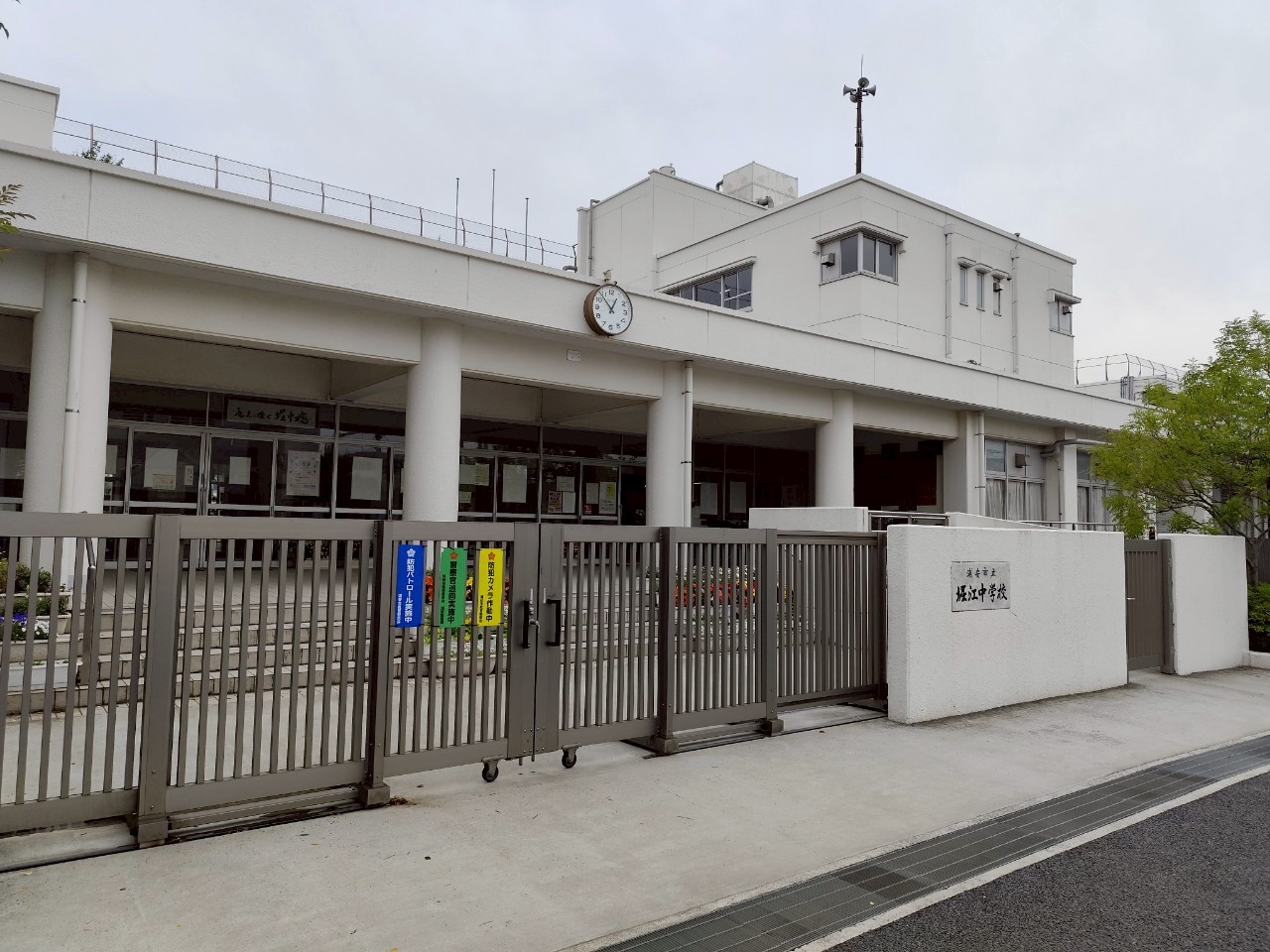 舞浜ガーデンヒルズ  中学校