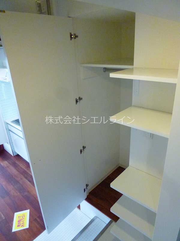 アクイラウラヤスウノ 収納