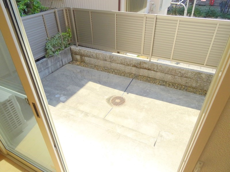 ブランマンジェ 庭