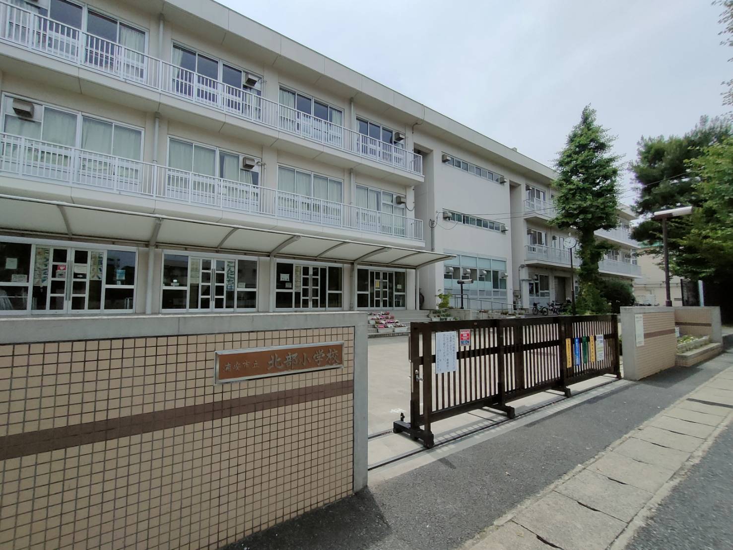 グランドソレイユ 小学校