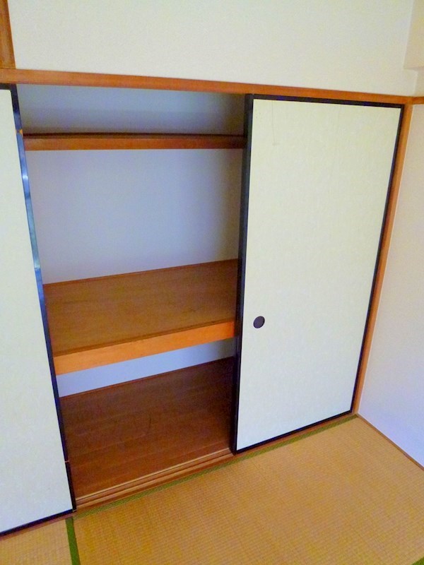 メゾンラフォーレ 収納