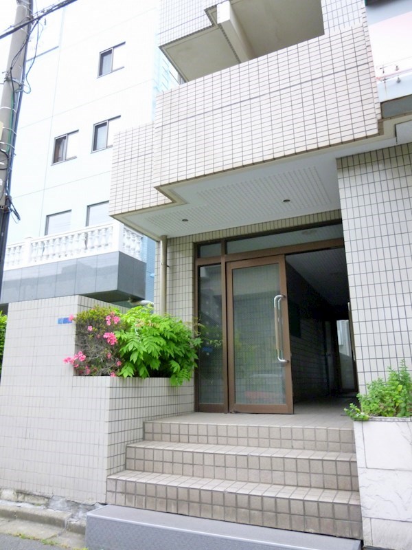 ウインズ今川 エントランス