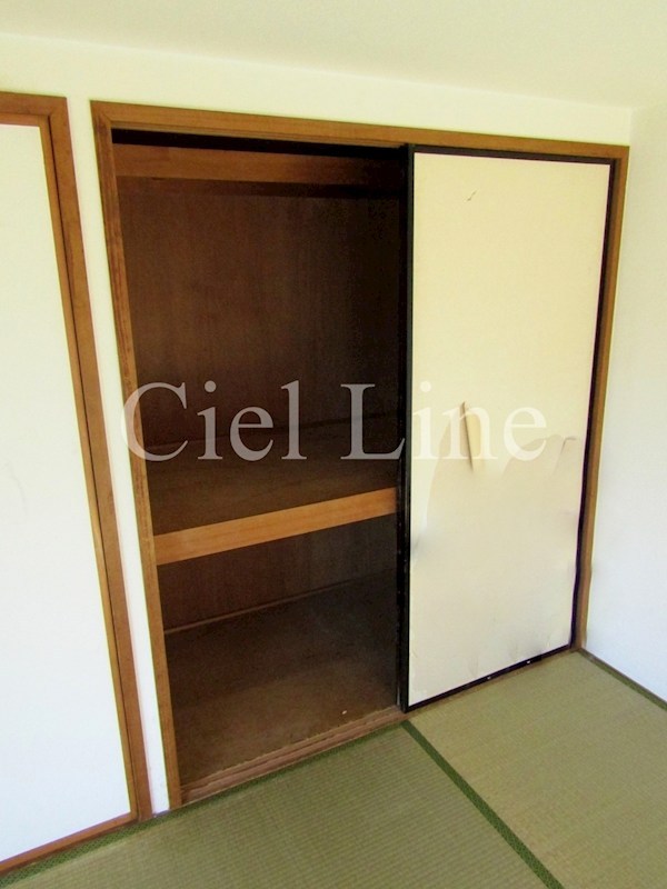 セレクトハウス山三 収納