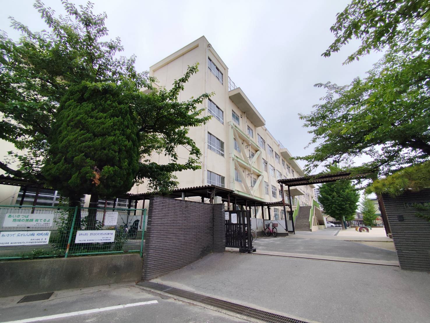 Garden Grace 小学校