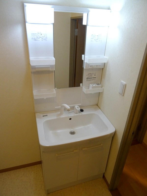 ロイヤルシラコ 洗面所
