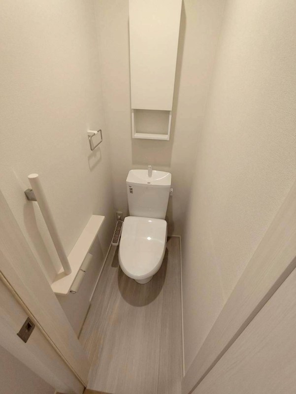 香取1丁目戸建 トイレ