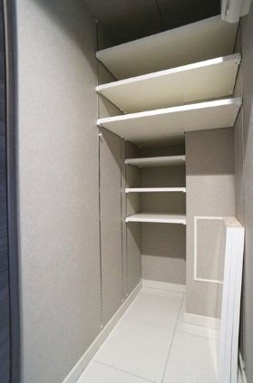 プレサンス ロジェ 金山ミッドゲート 玄関